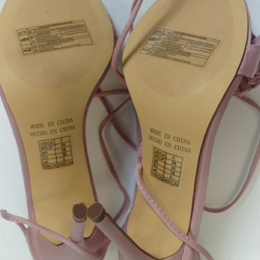 Beautiful pink heels - Picture 6 of 8